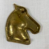 Horse pocket emptier