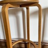 2 Bar stools