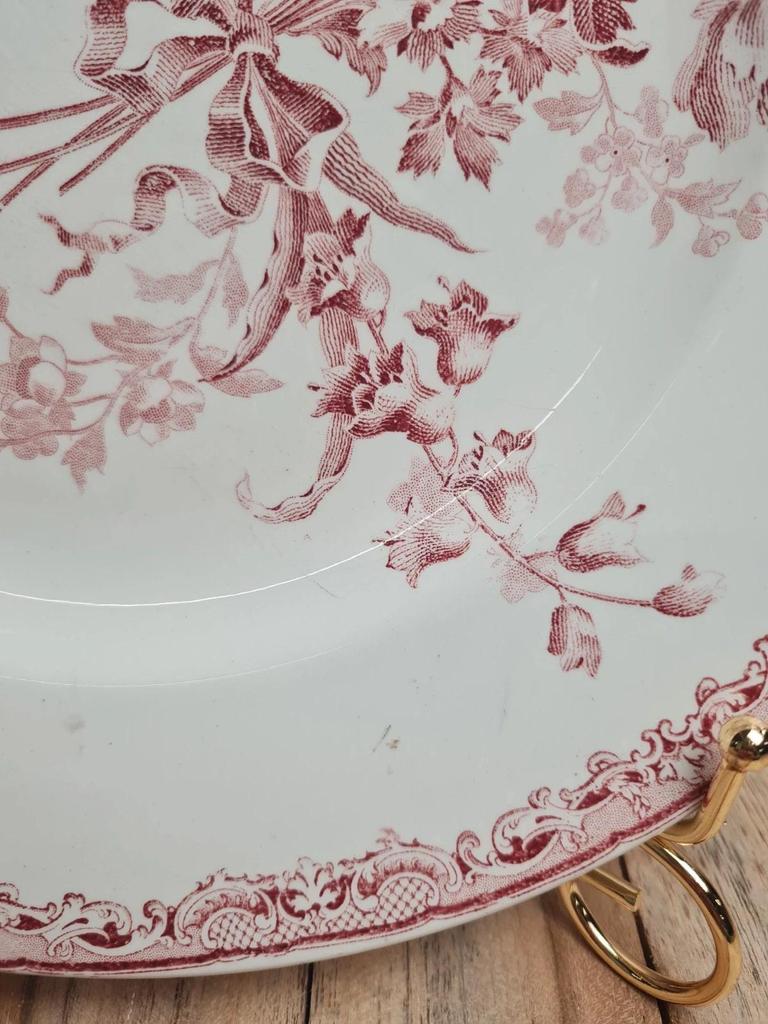 Round vintage plate Sarreguemines Fontanges red – Old ironstone
