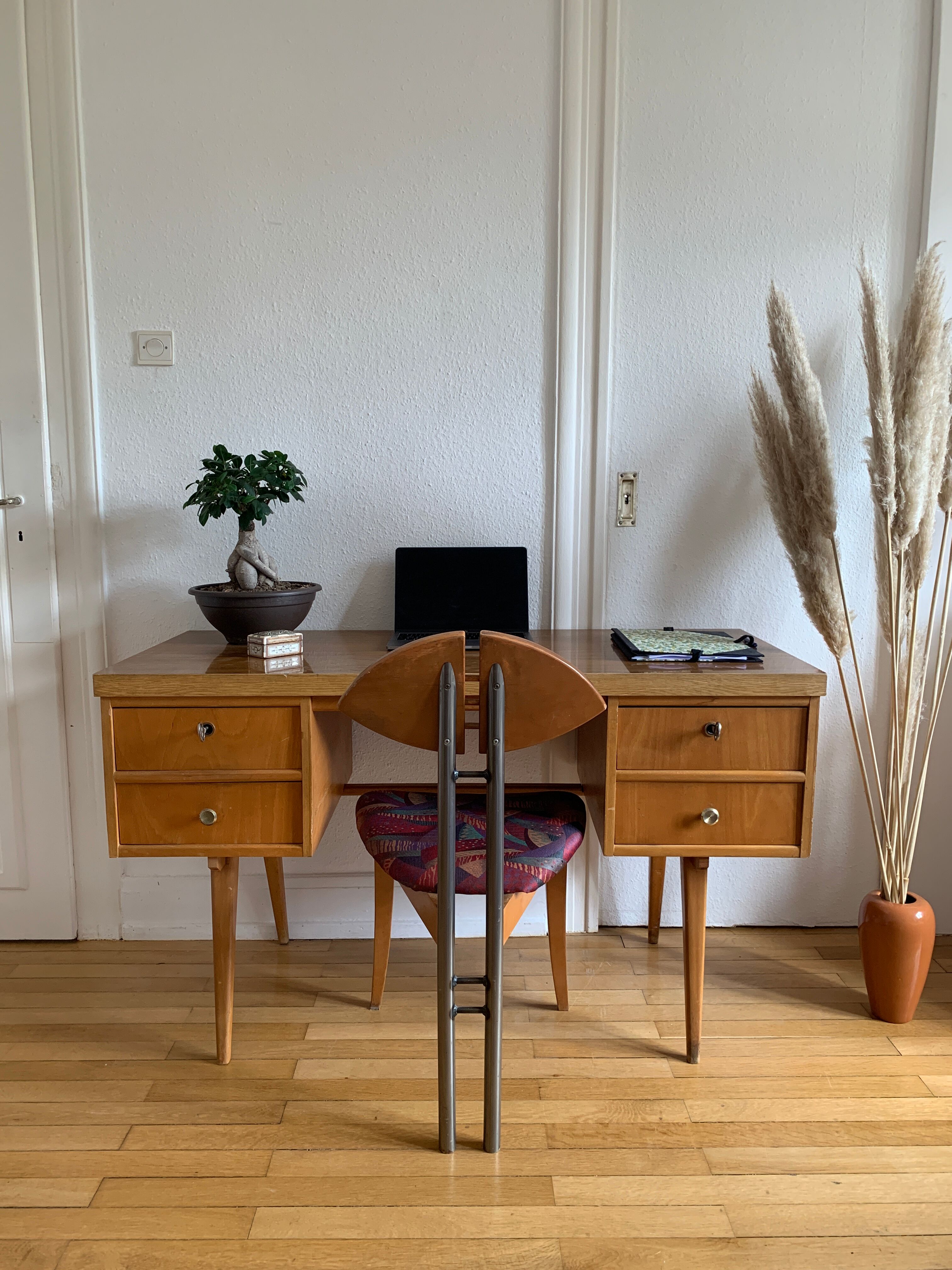 Vintage office from the 60s ekawerk