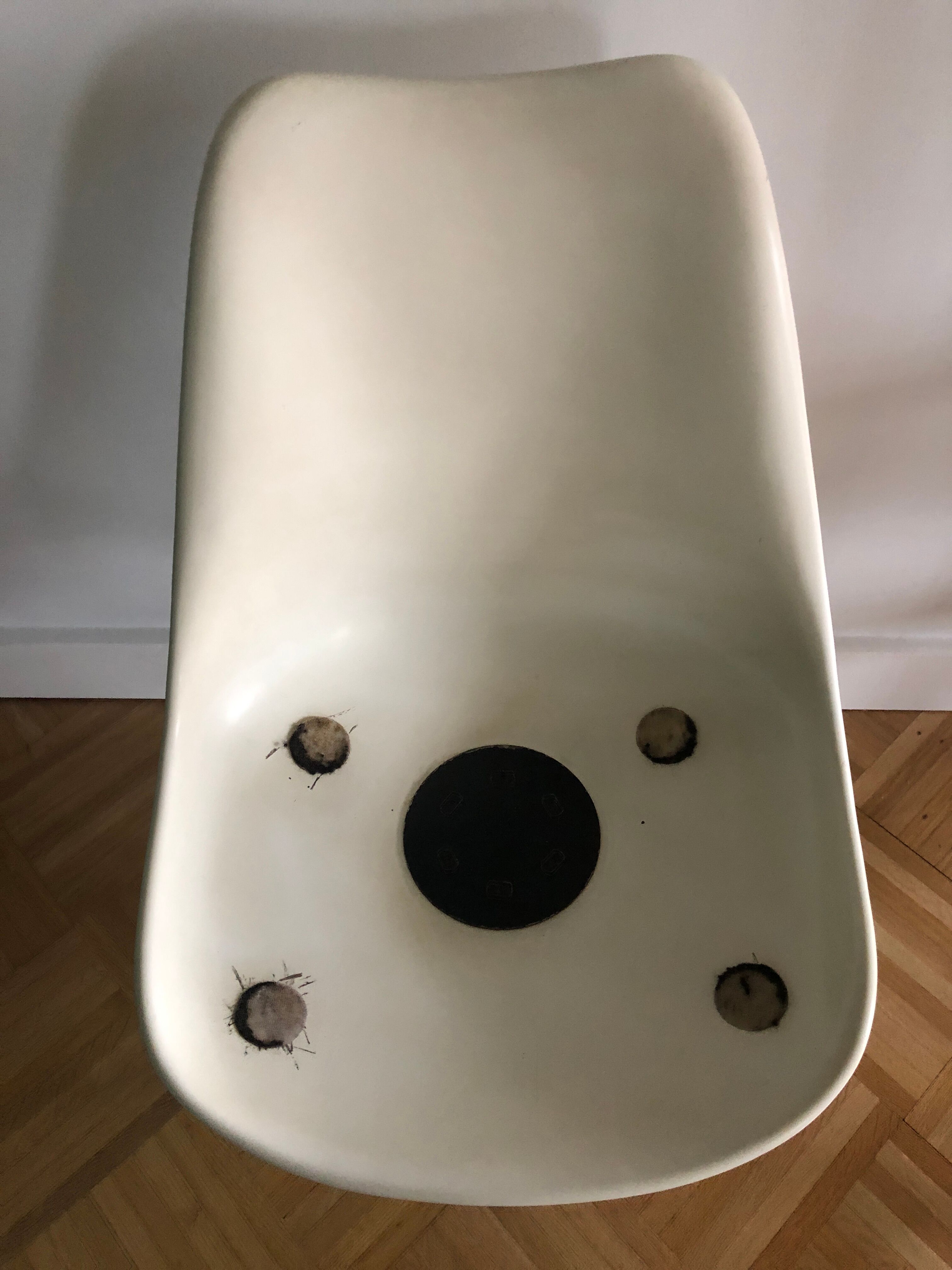 Series of 4 Tulip chairs by Eero Saarinen for Knoll