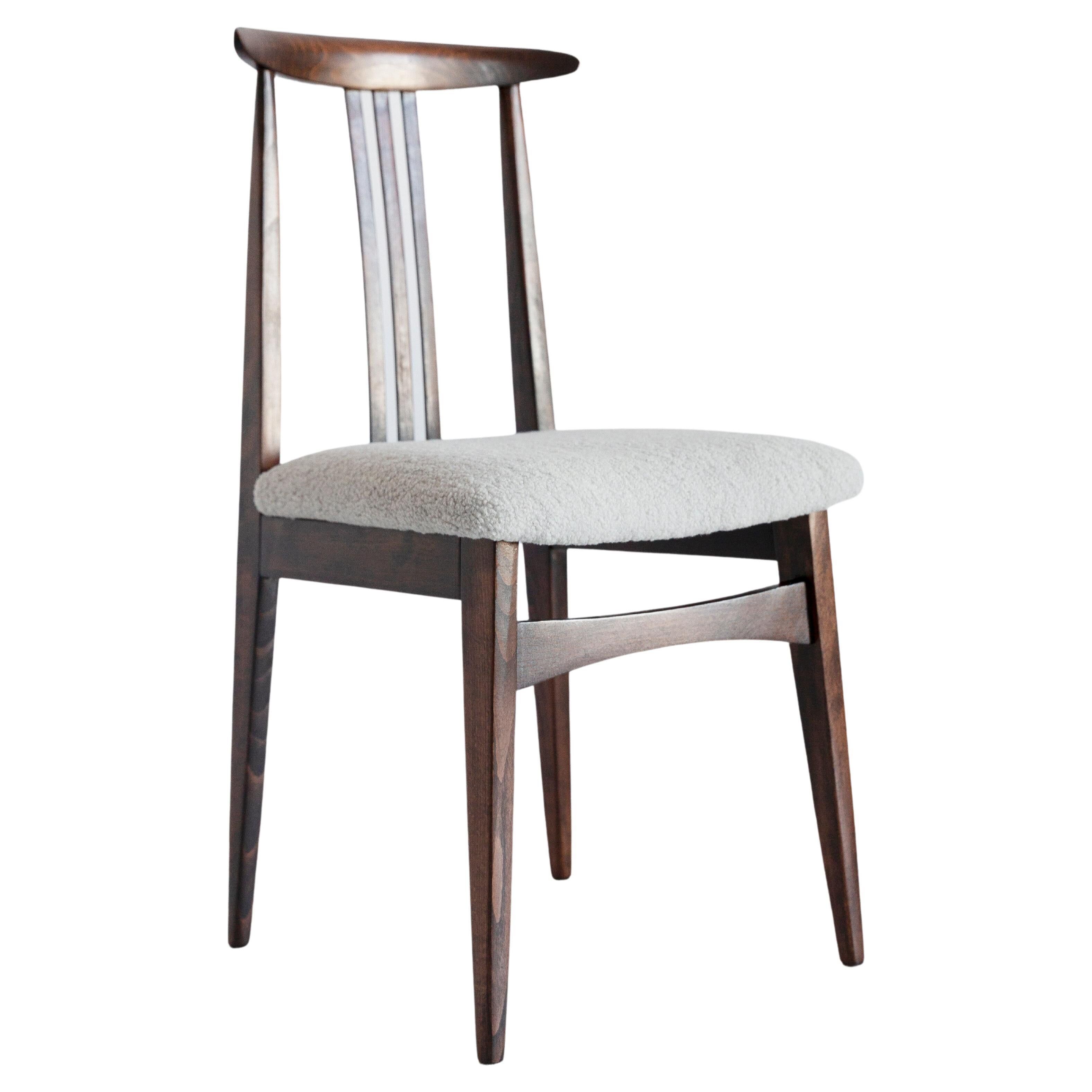 Mid-Century Bouclé Linen Chair, Walnut, Designed by M. Zielinski, Europe, 1960s