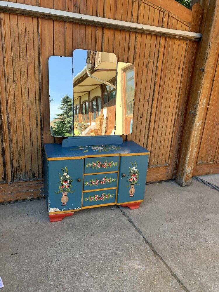 Vintage wooden dressing table painted blue with floral decoration, triptych mirror, 1940s.