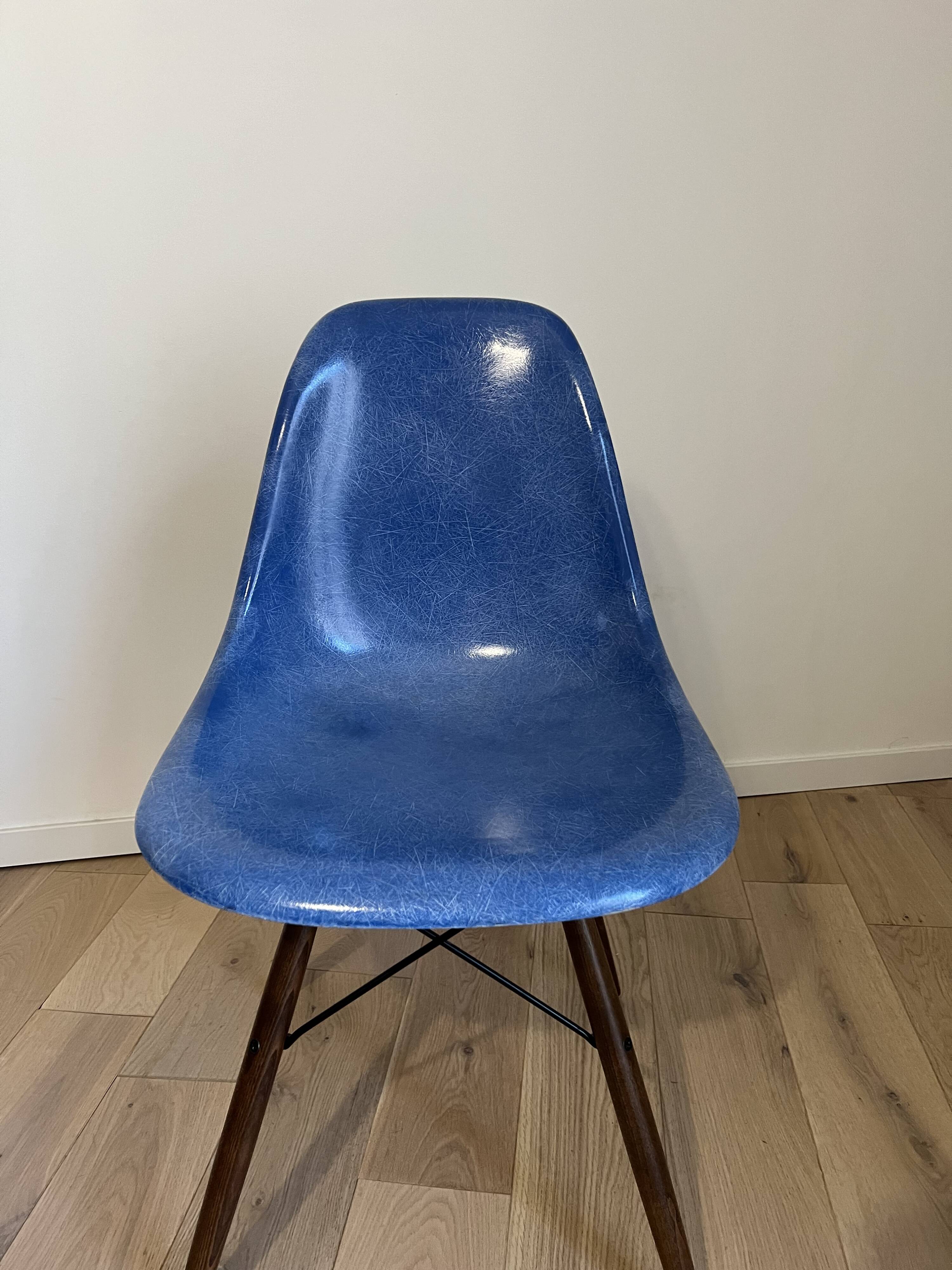 Dsw us herman miller charles et ray eames 50s blue medium knoll space age