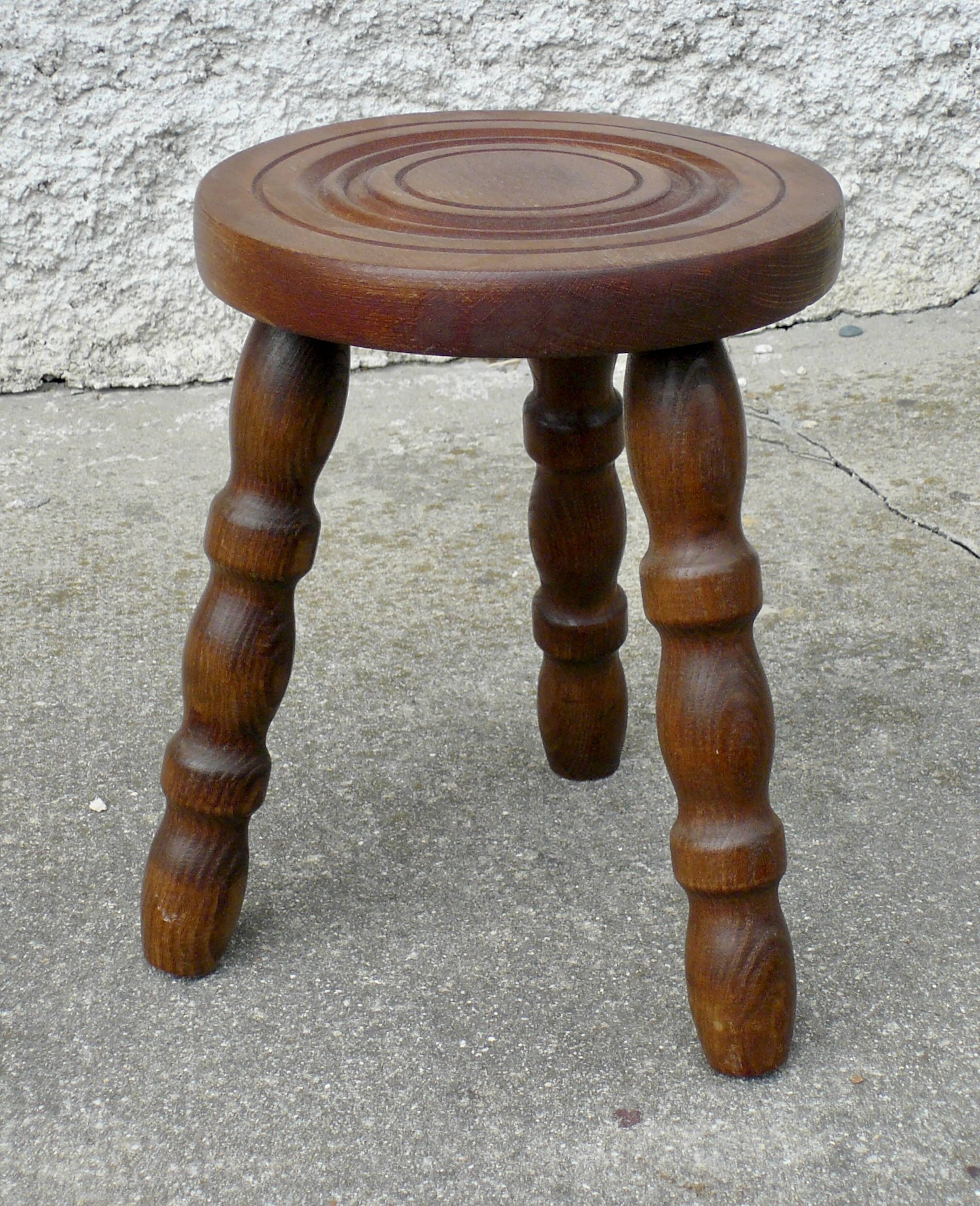 Vintage turned wooden tripod stool 1950-60