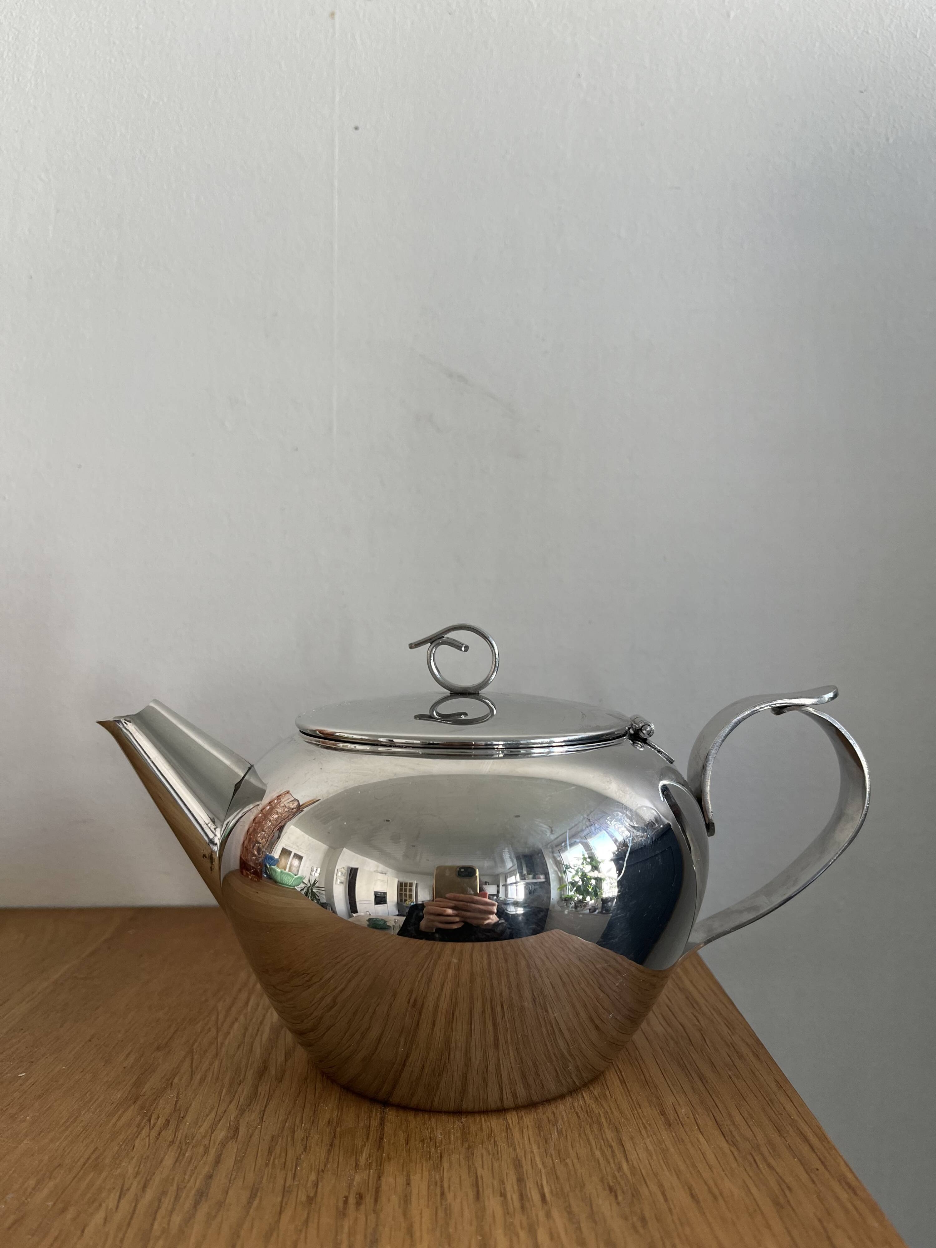 Vintage 70s stainless steel teapot