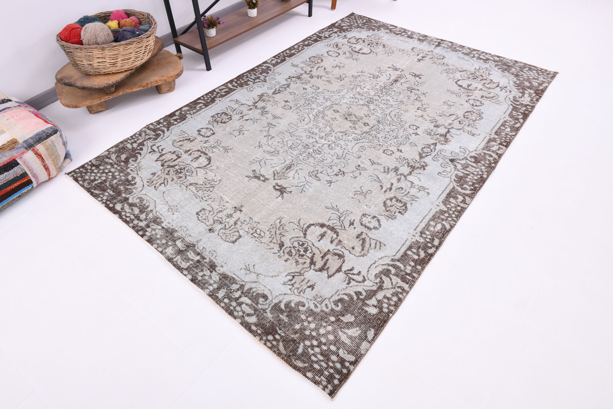 Floral Classic Carpet 260x169Cm