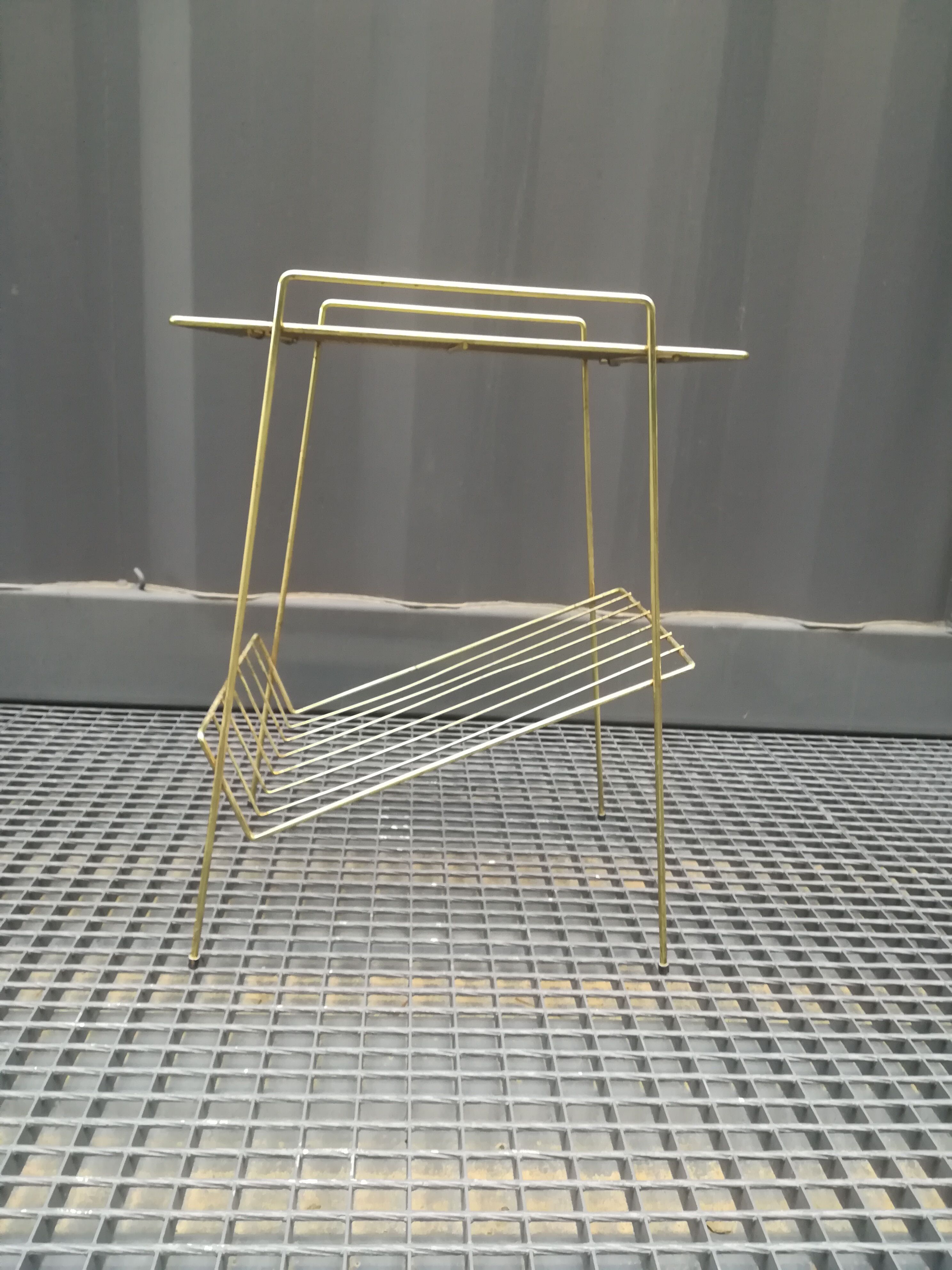 Gold sofa tip in perforated metal