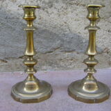 Paire de bougeoirs anciens