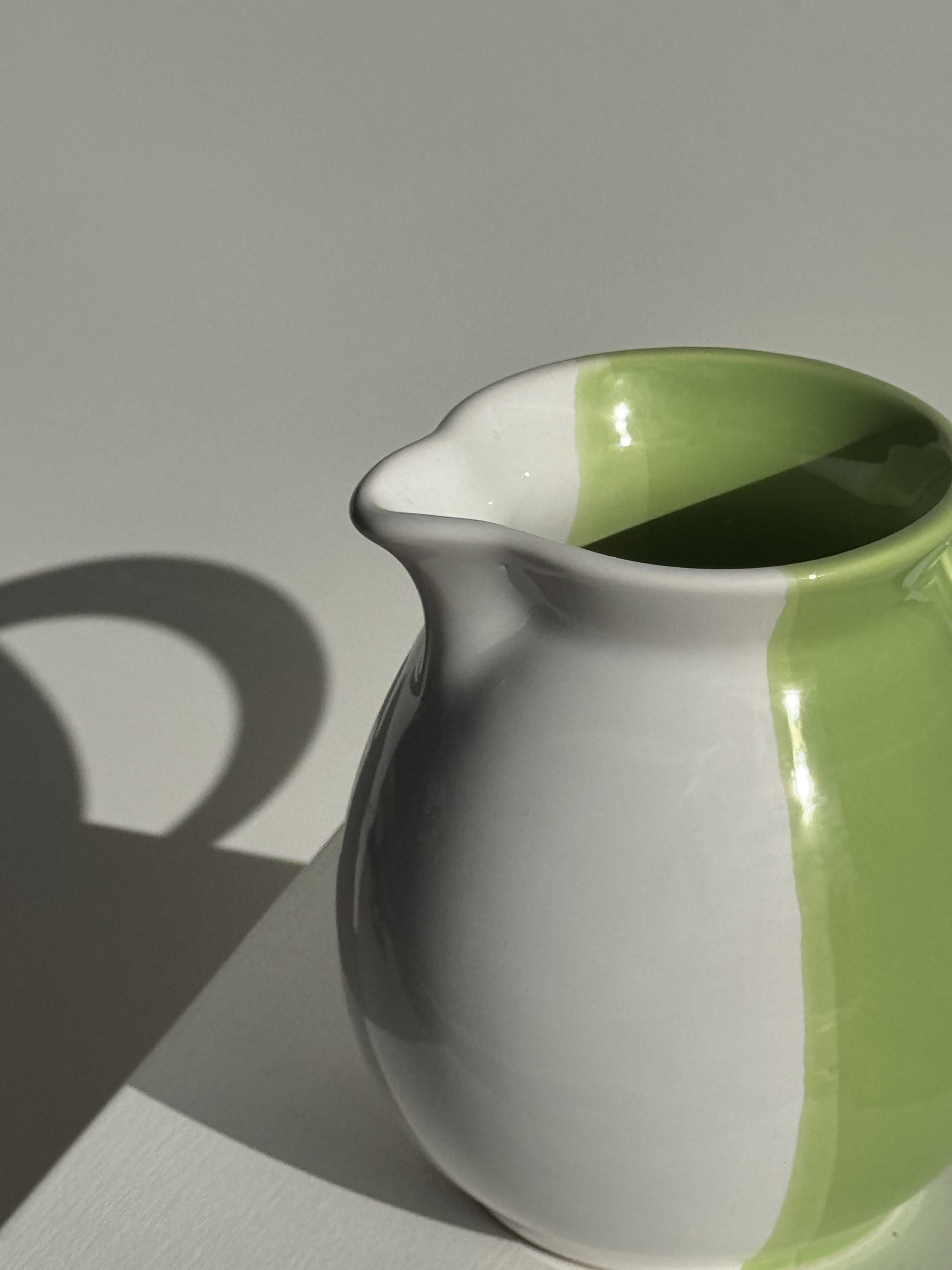 90s white and green ceramic carafe H17 D11