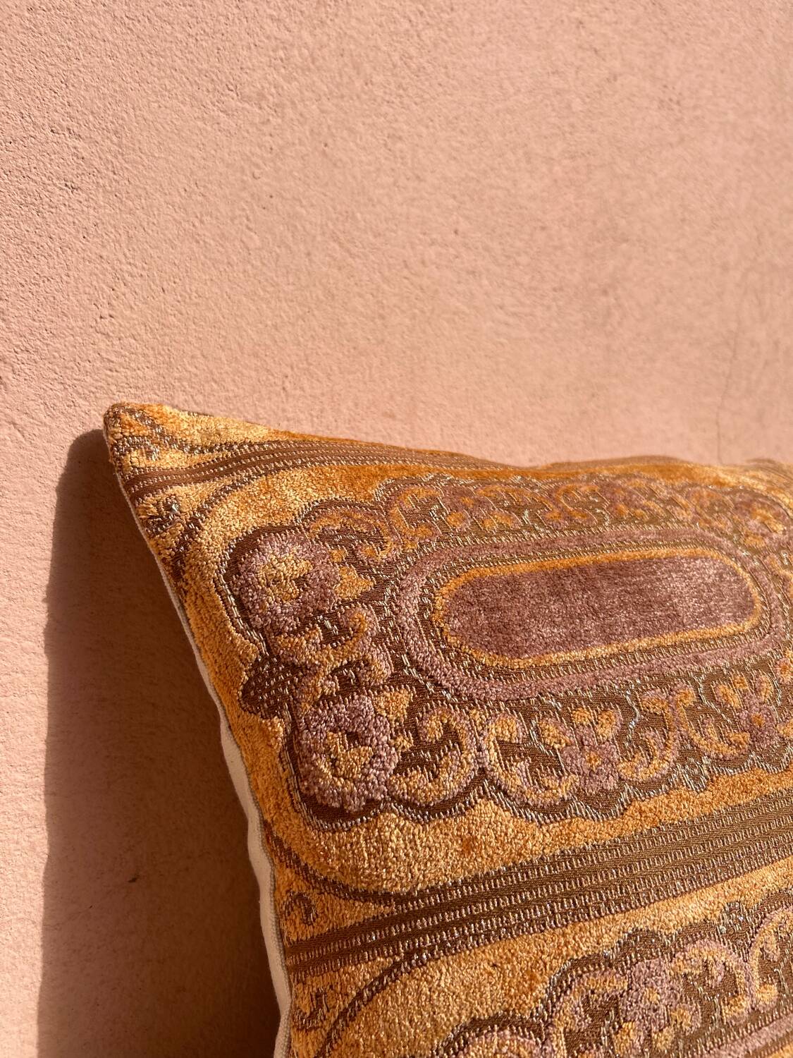 Velvet cushion 40x60cm