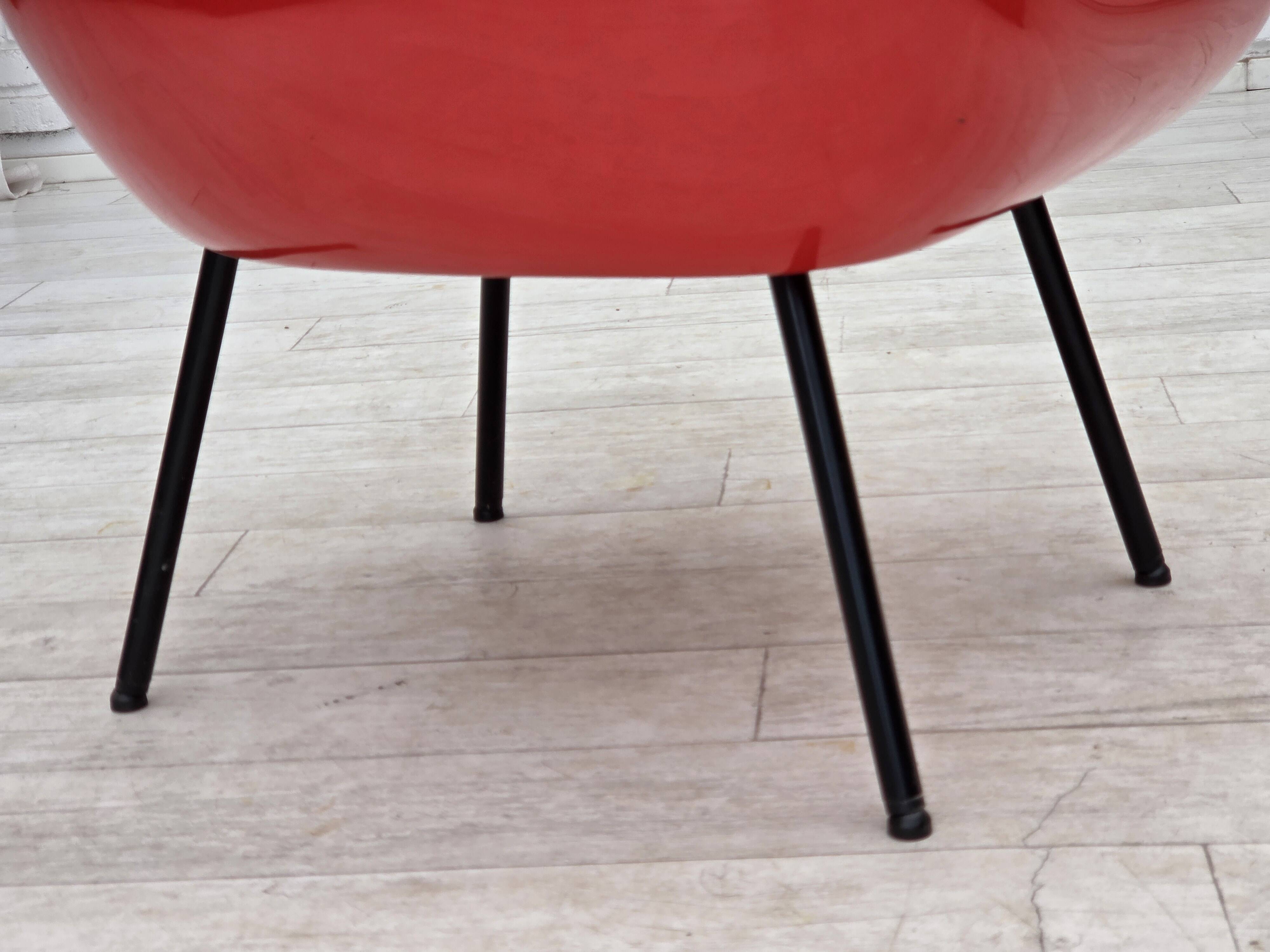1960s, socialist realism design icon by Roman Modzelewski, model RM58.