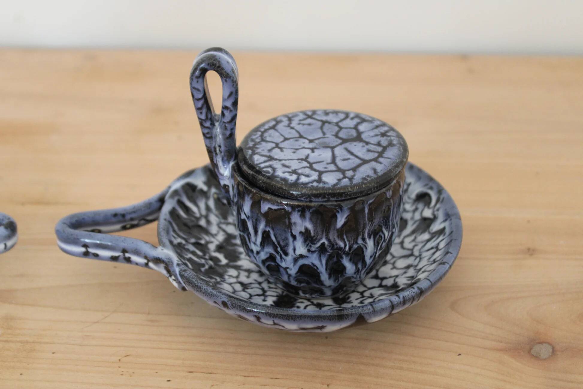 Pair of covered ceramic vintage trembler cups