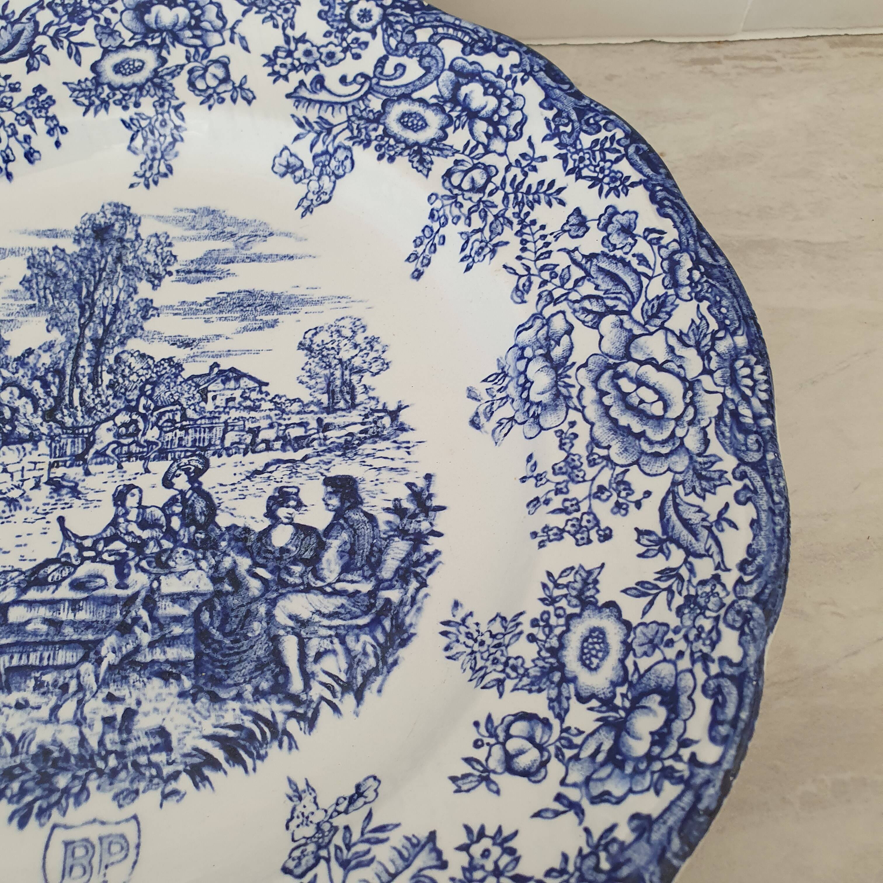 Churchill / English porcelain coasters