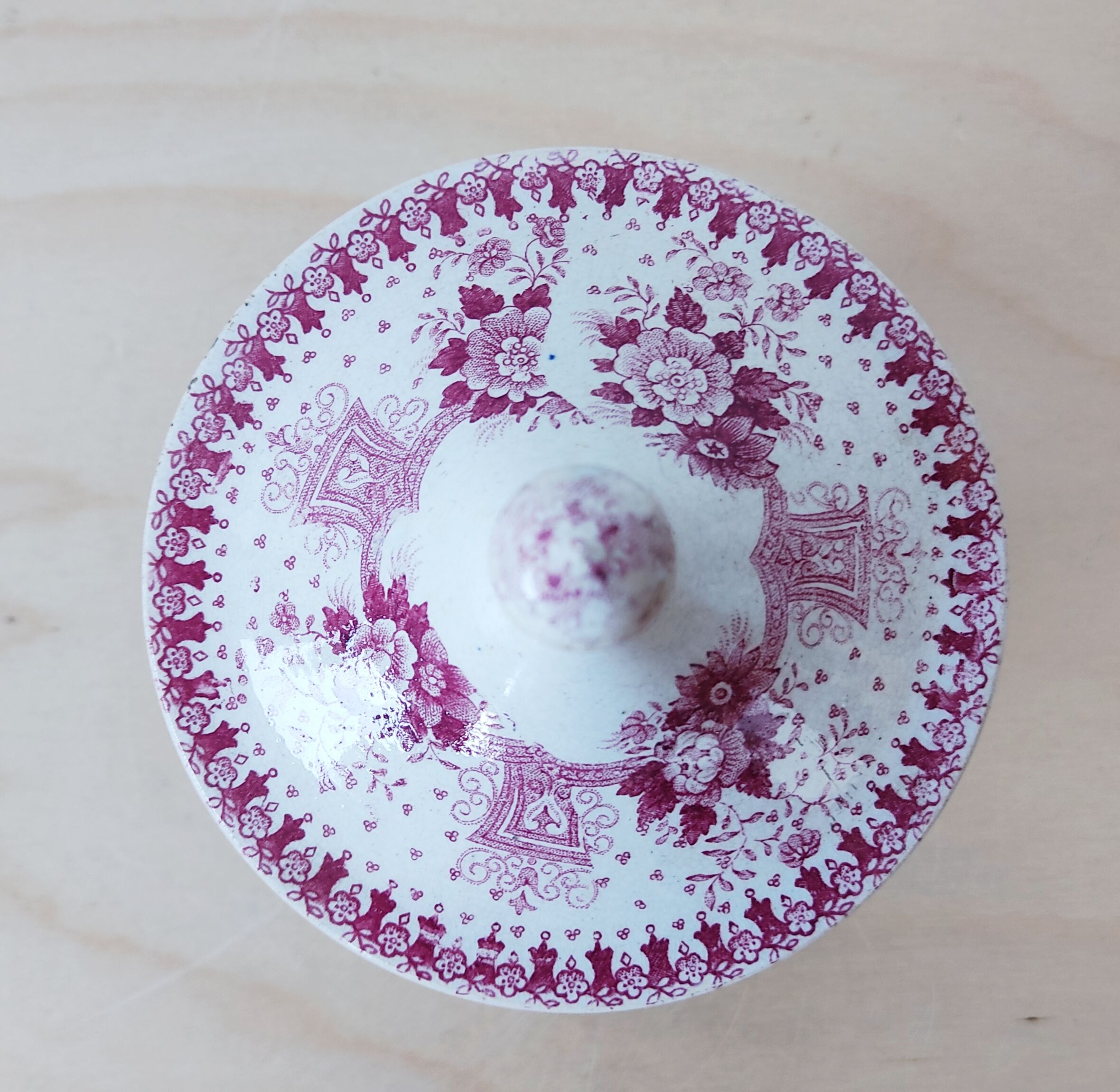 English porcelain sugar, mid-20th century