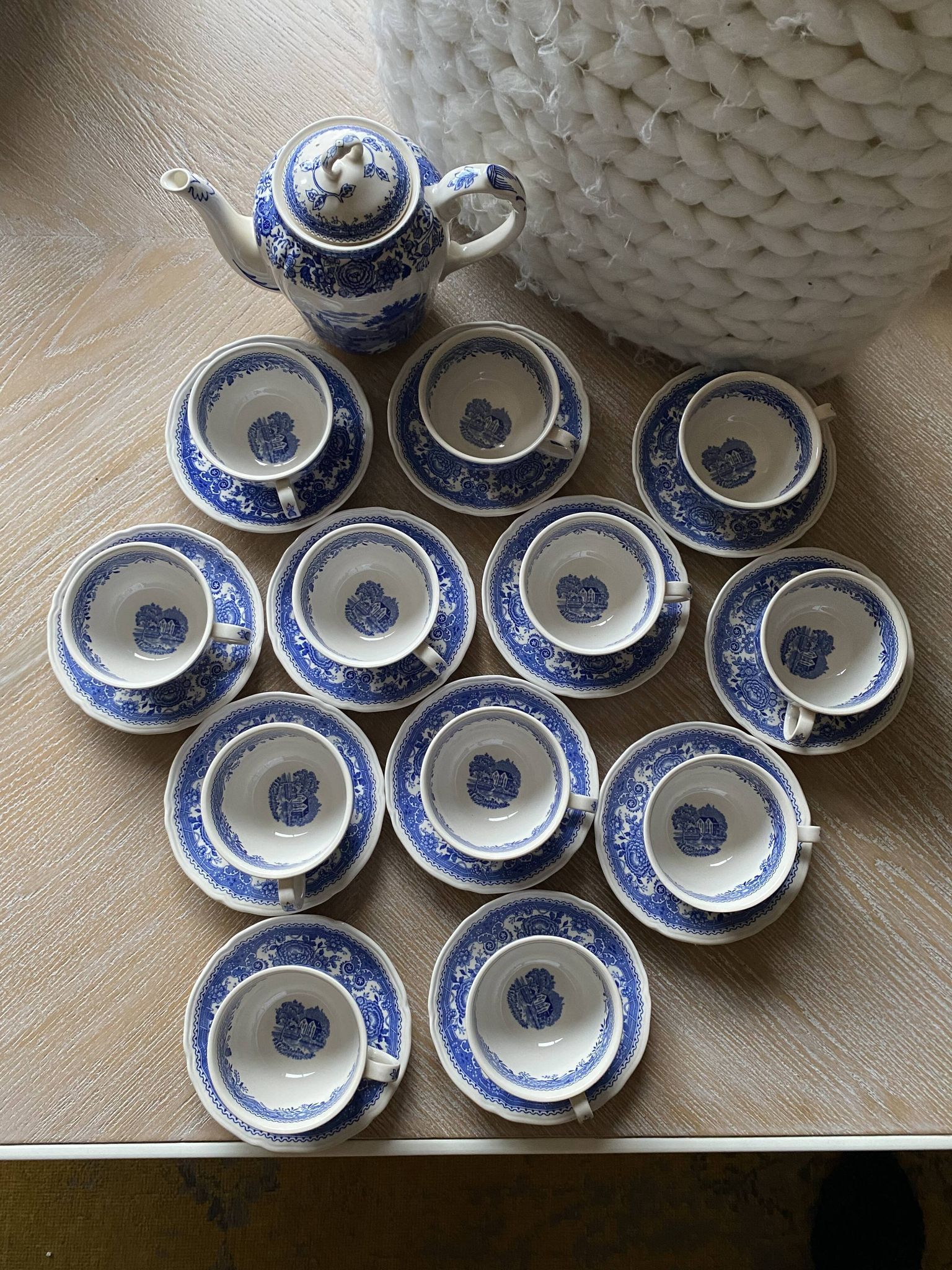 Villeroy & Boch tea set
