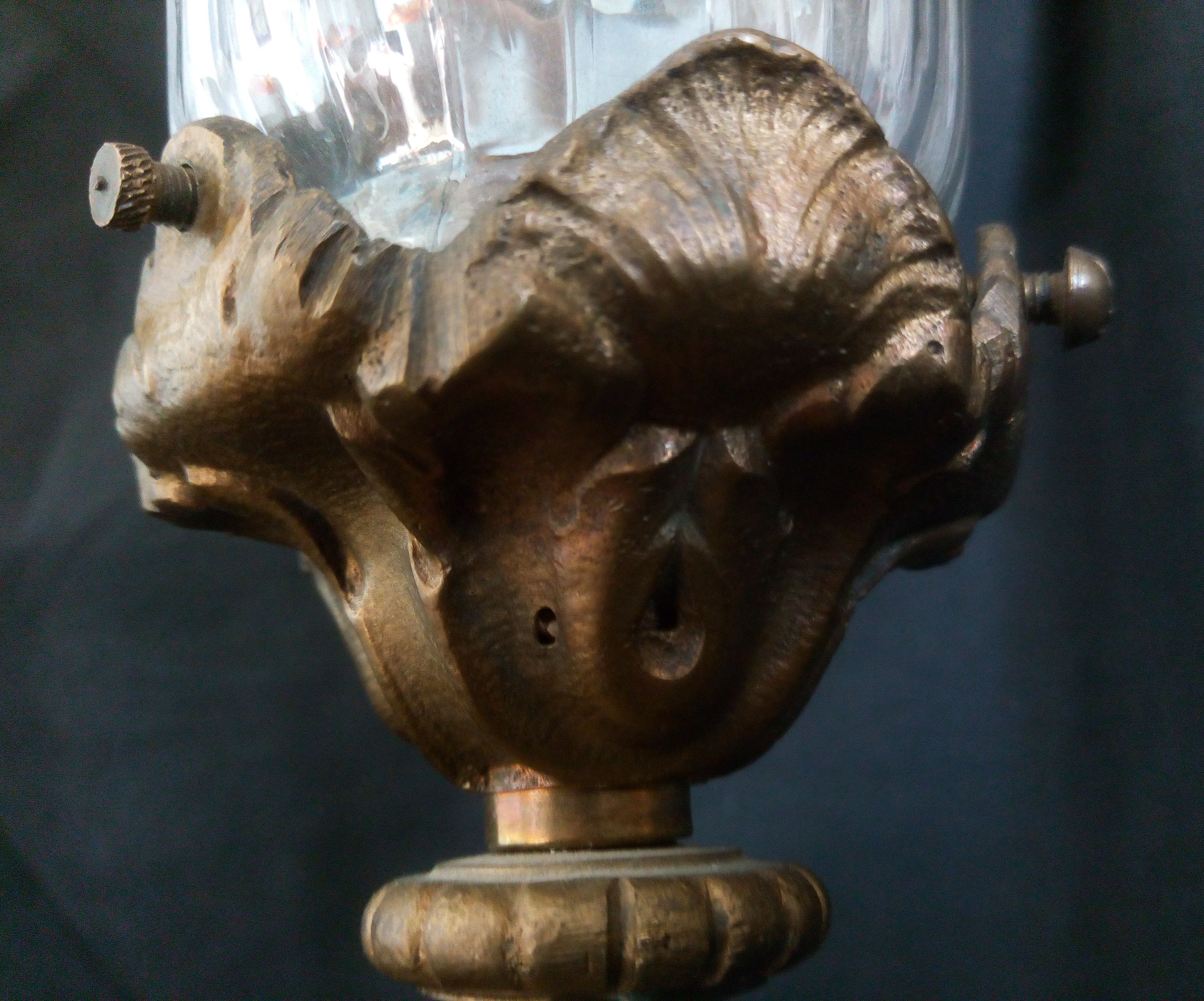 Bronze desk lamp Napoleon III style, crystal tulip, late nineteenth