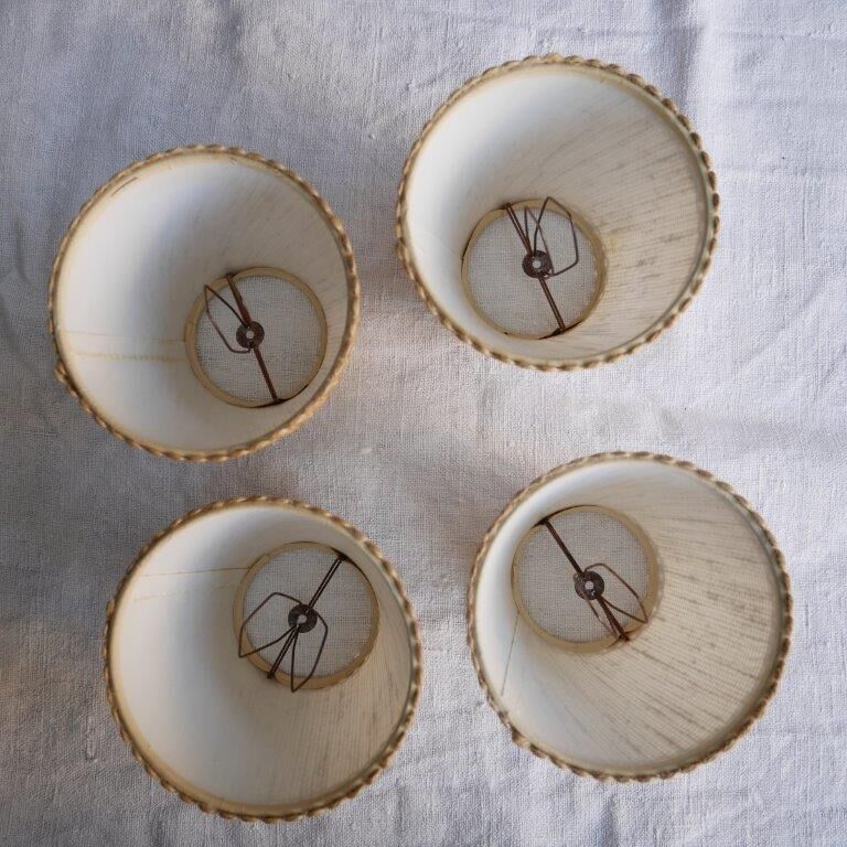 Set of cloth lampshades, with pliers