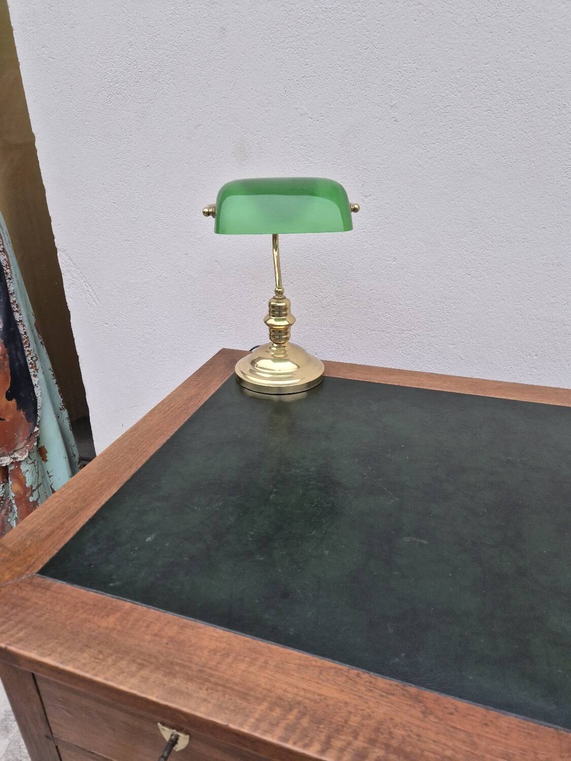 Louis XVI style minister's desk in solid walnut, 4 drawers, old manufacture