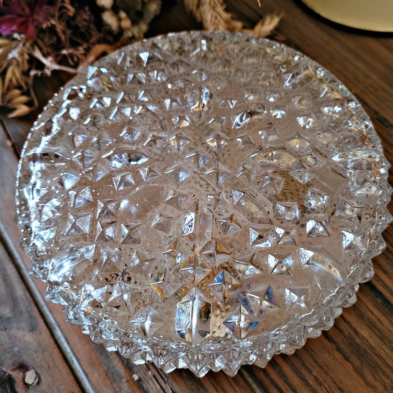 Small vintage wall or ceiling light in molded glass with diamond point pattern