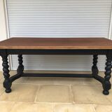Farm table