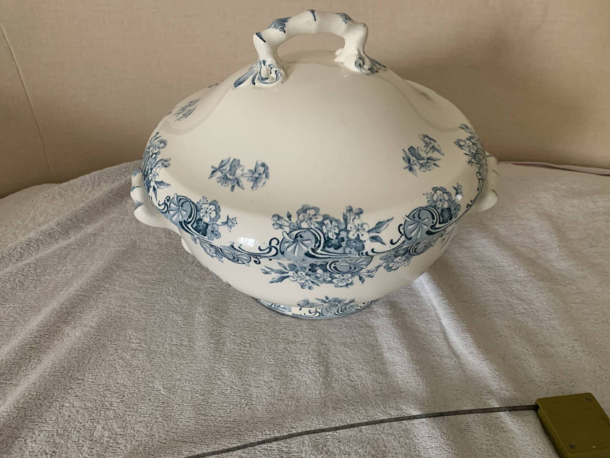 Vintage soup tureen Longwy pottery