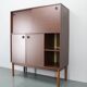 Cabinet italien des années 1970 avec portes coulissantes