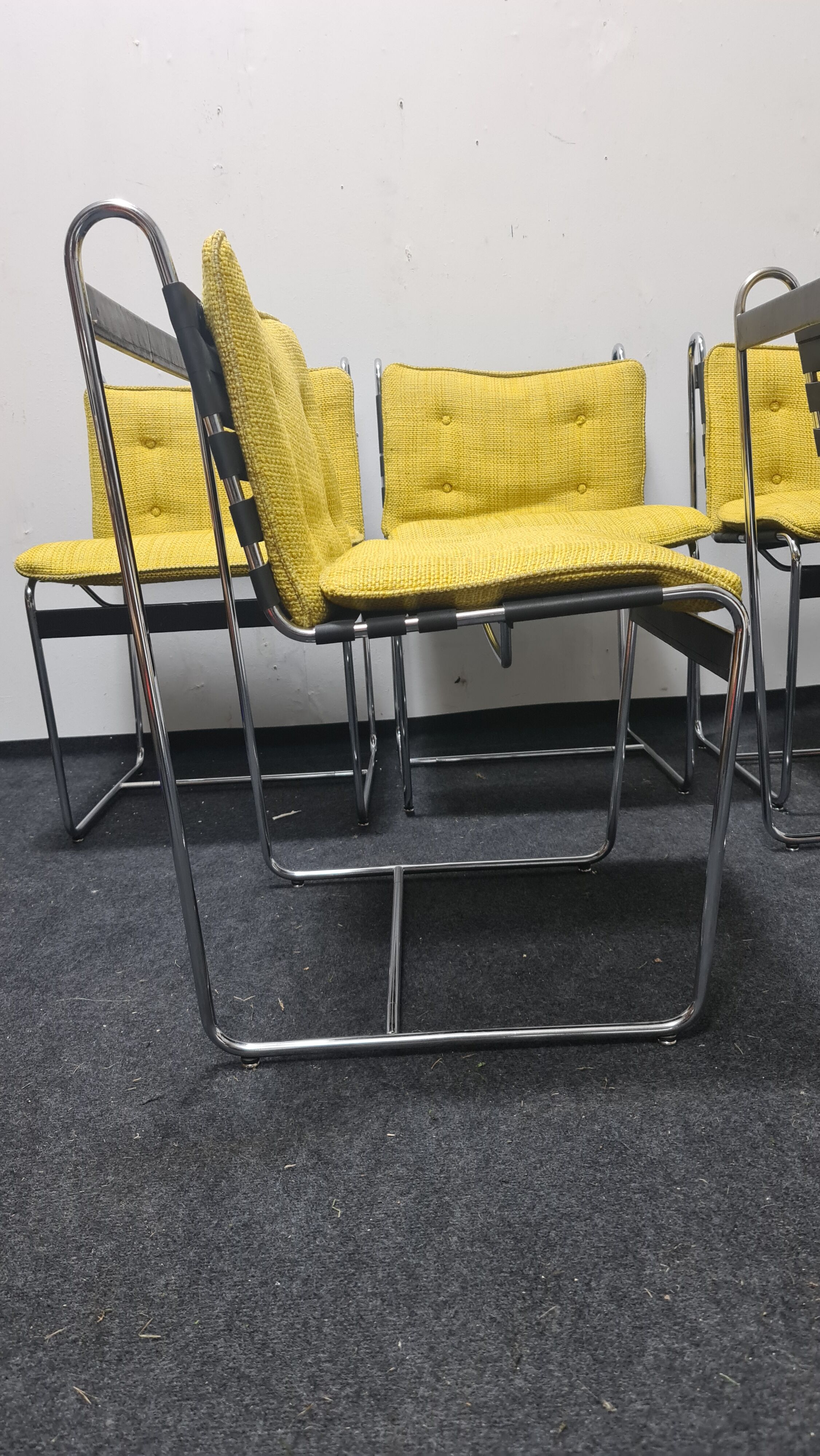 A set of 6 vintage  metal framed dinning chairs