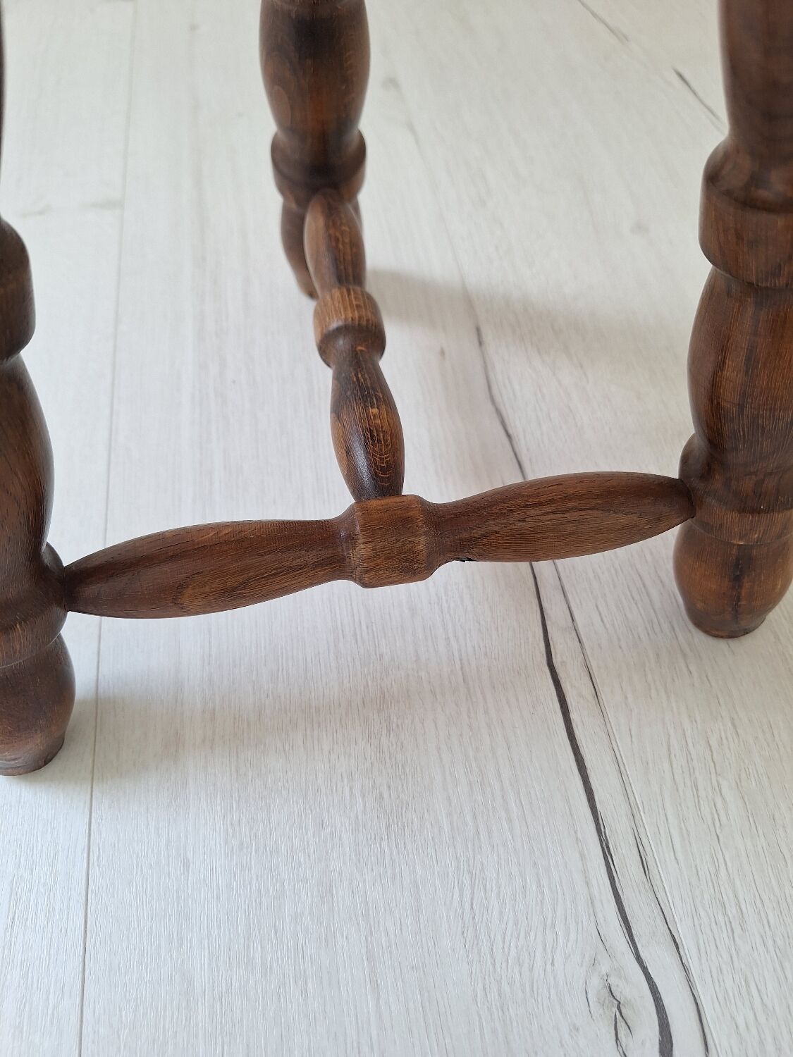 Vintage tripod stool