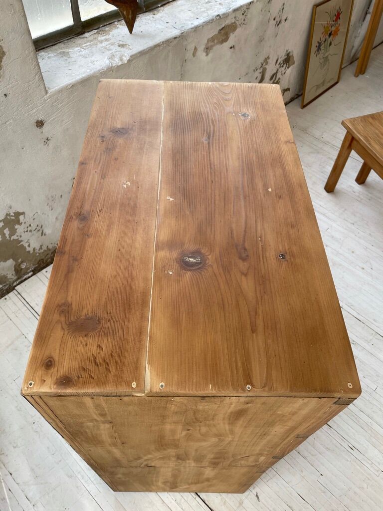 Craft furniture with drawers shell handles