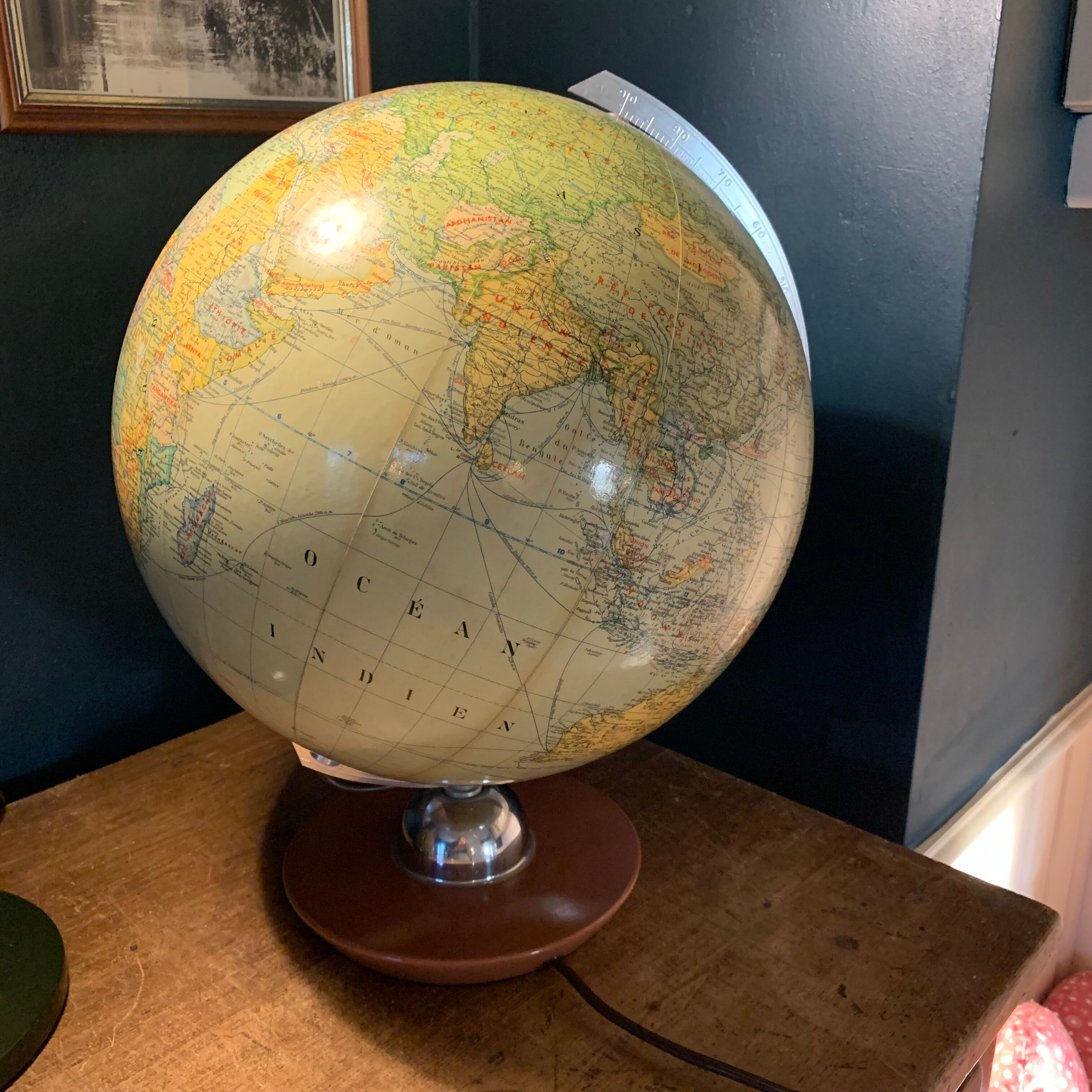Glass globe 45cm