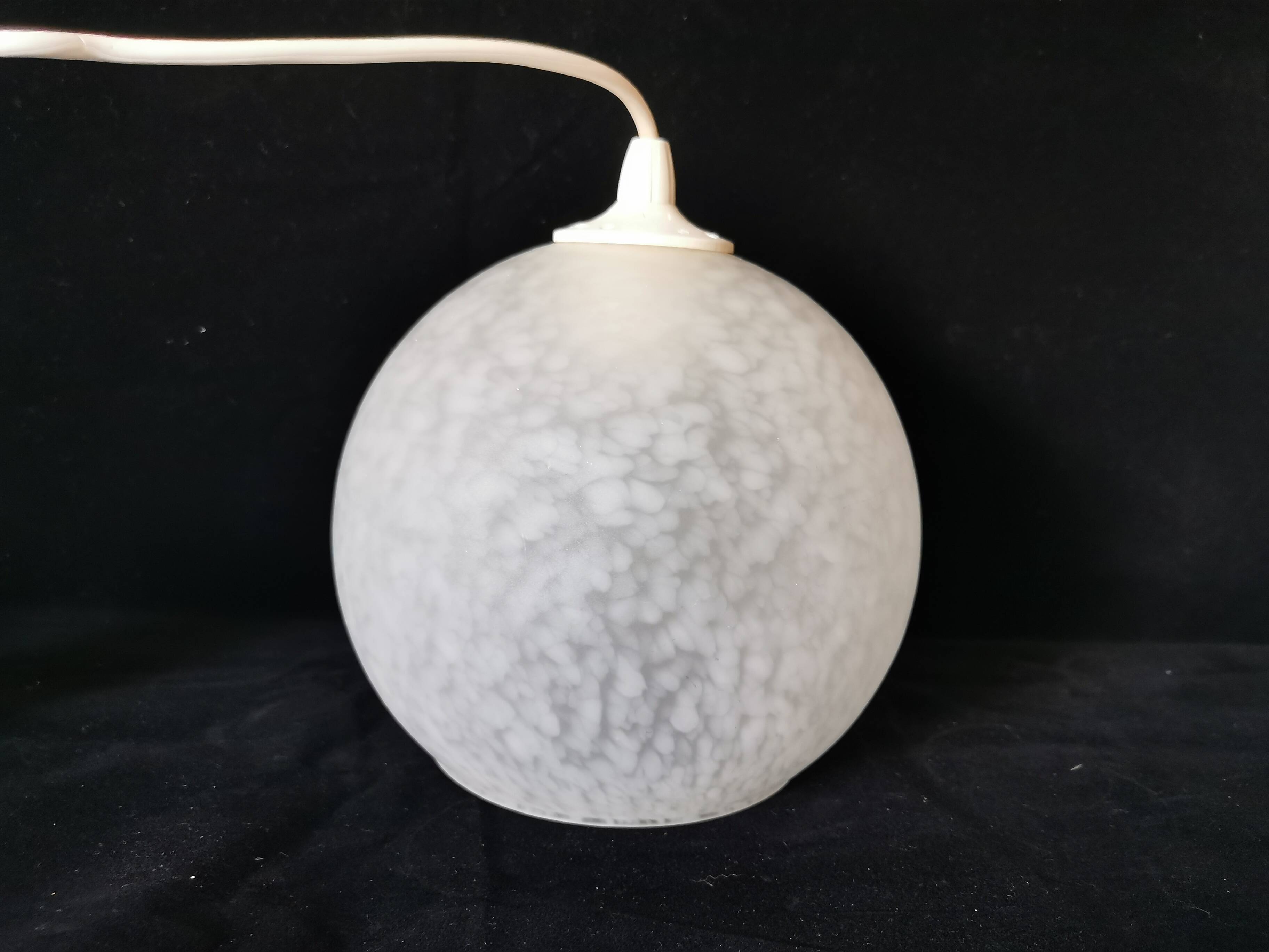 pendant lamp, lampshade, ball, art deco, opaque glass, Clichy glass