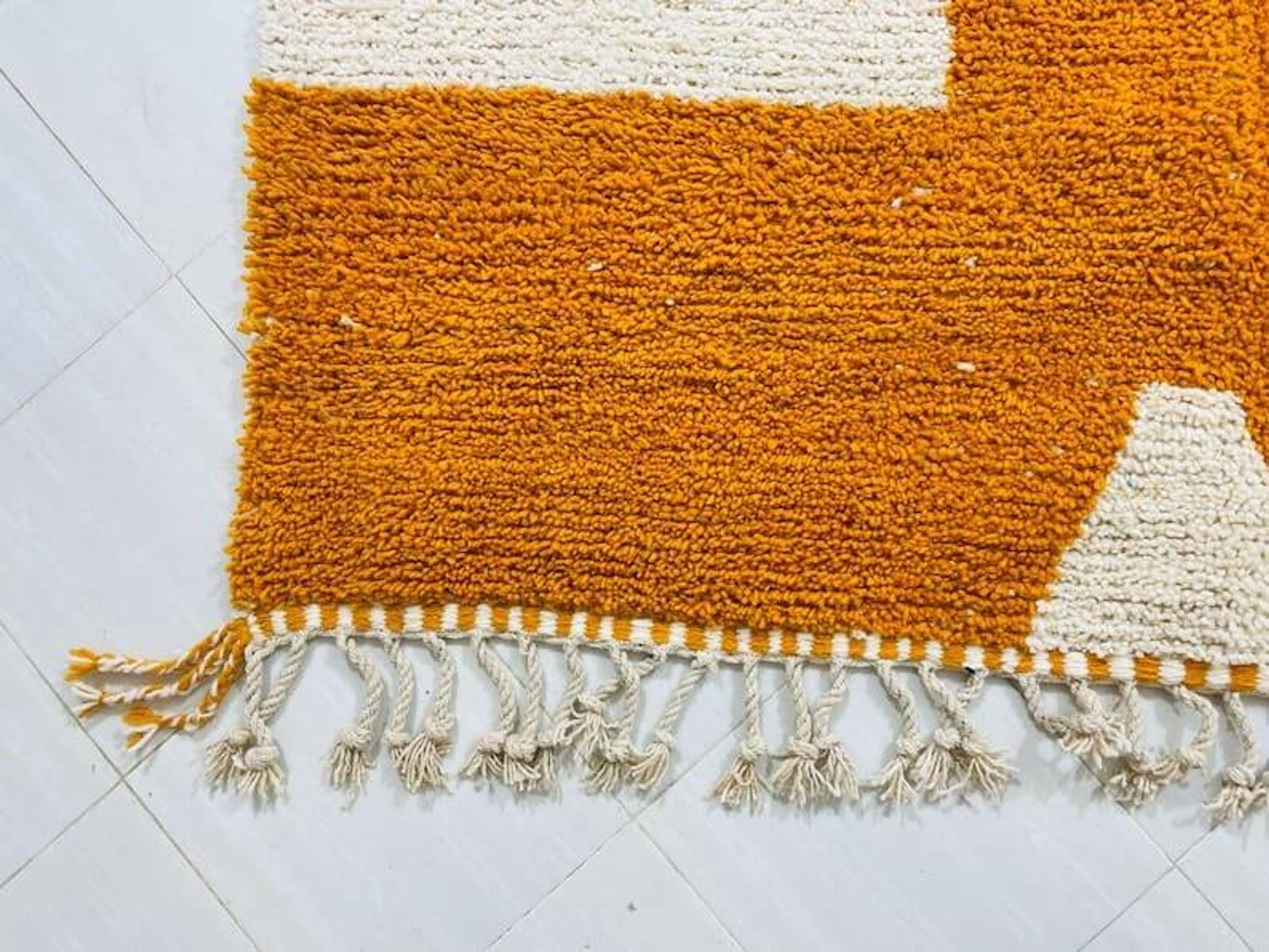 Handmade Moroccan Berber rug, orange, size 150 x 250 cm