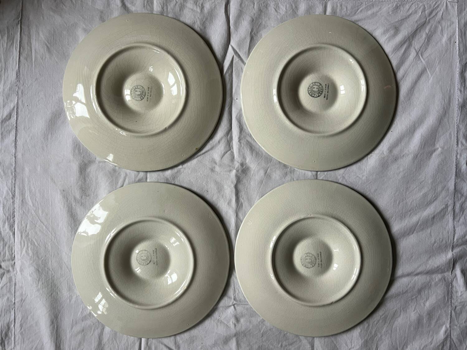 Chantilly oyster plates