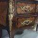 Commode sauteuse en marqueterie style Louis XV