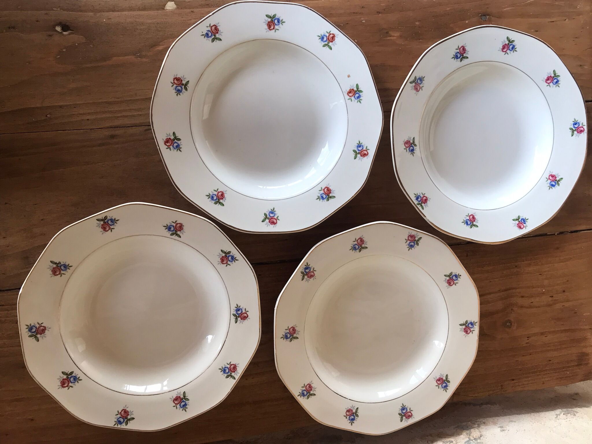Set of 4 hollow plates Digoin & Sarreguemines pattern small flowers