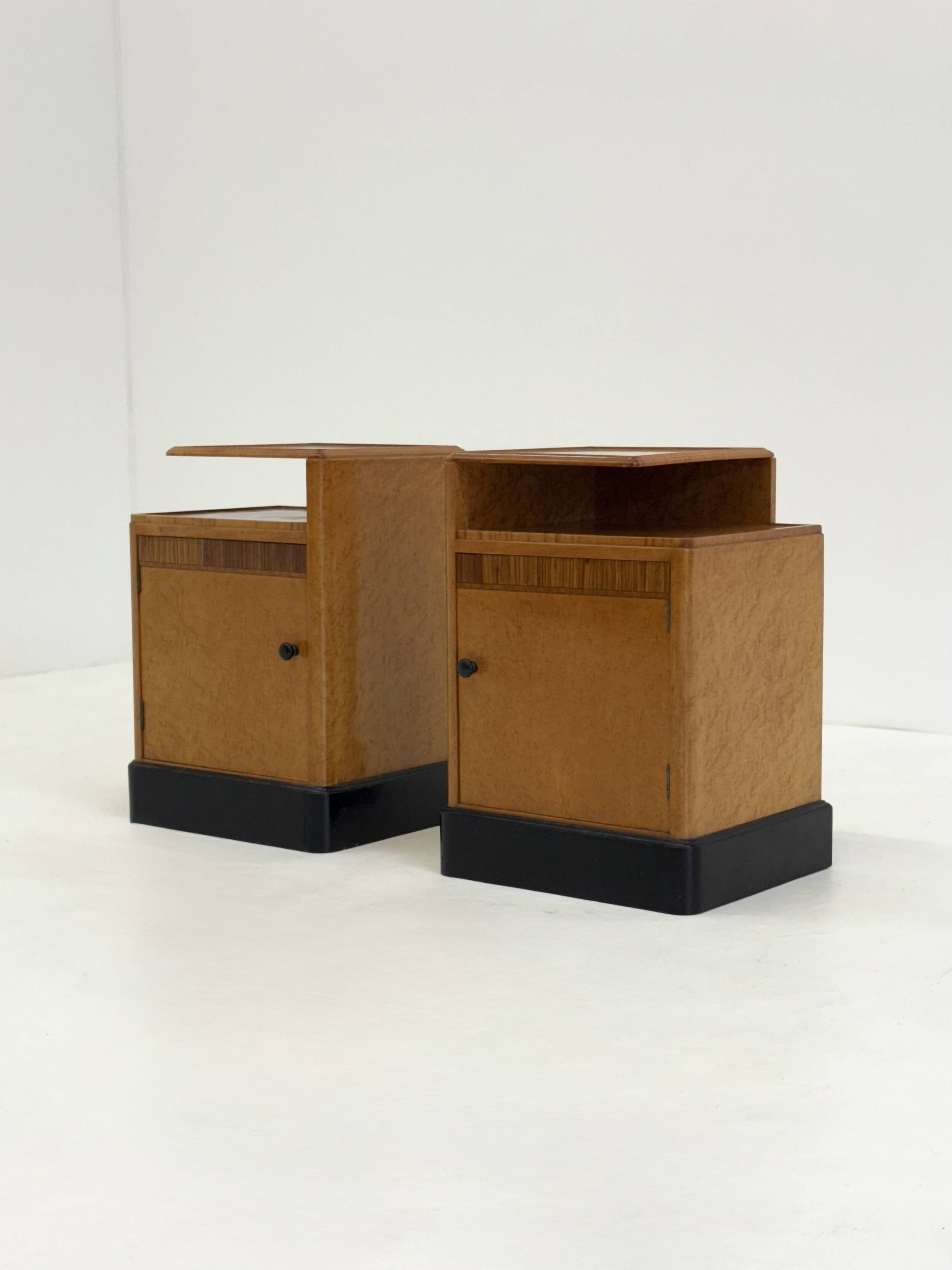 Ensemble de 2 chevets Art Déco en placage de loupe