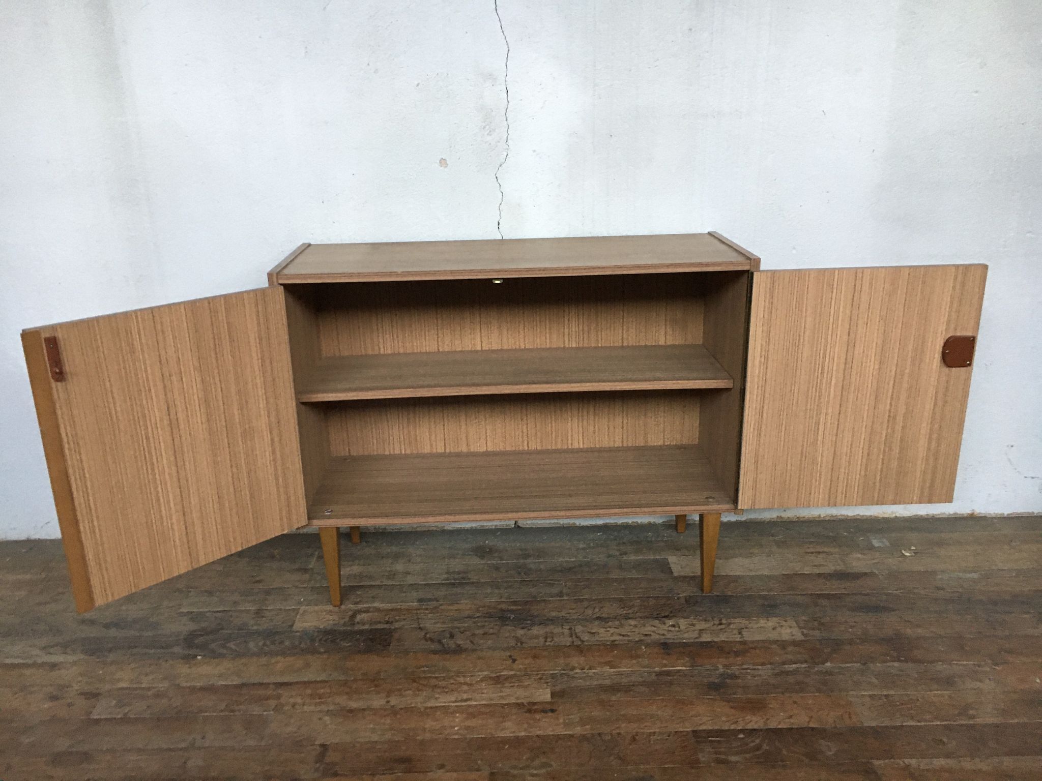 Buffet vintage - 1950 - pieds fuseaux