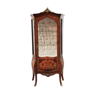 vitrine galbée de style