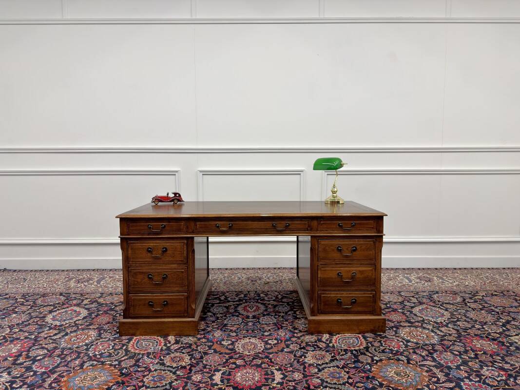 Bureau classique anglais Eichholtz