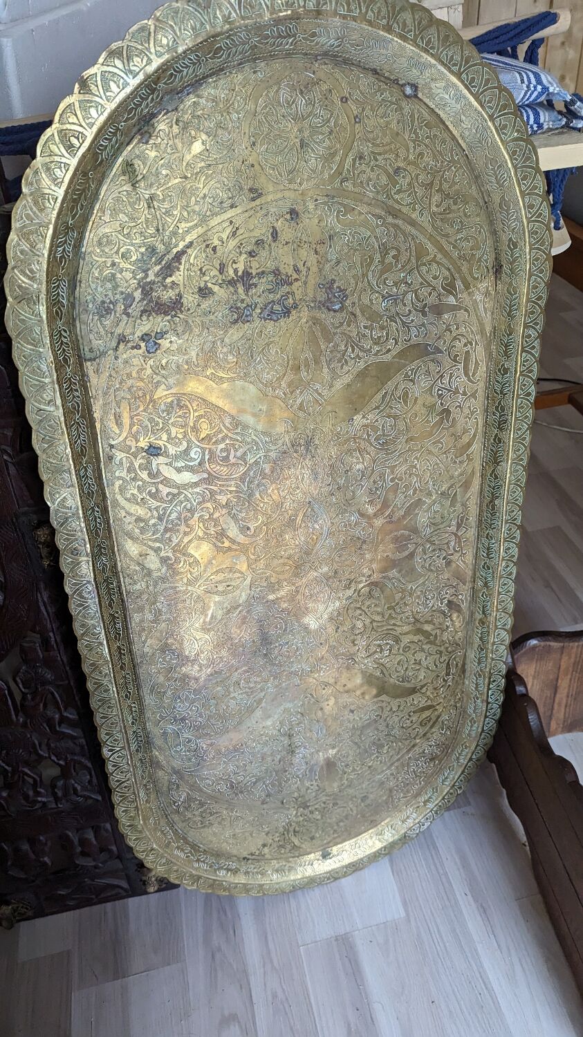 Very large eastern plateau