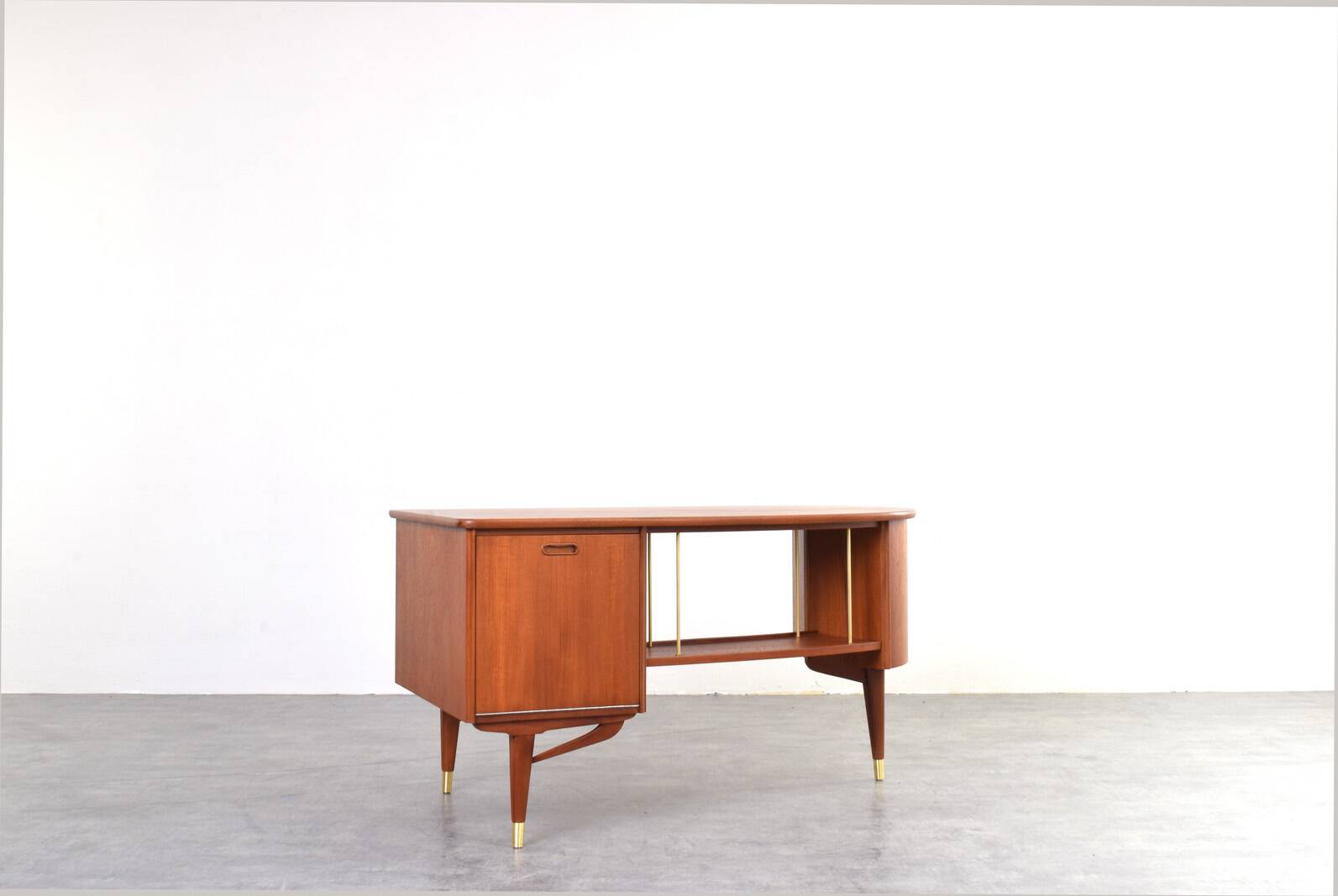 Mid-Century Organic Teak Desk from Sola Møbler, 1960s.