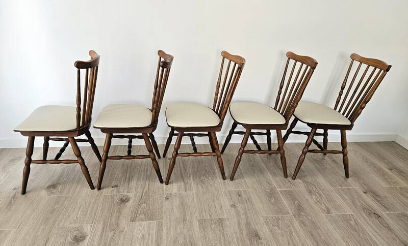 Lot de 5 chaises estampillées Baumann modèle Boston - années 70.