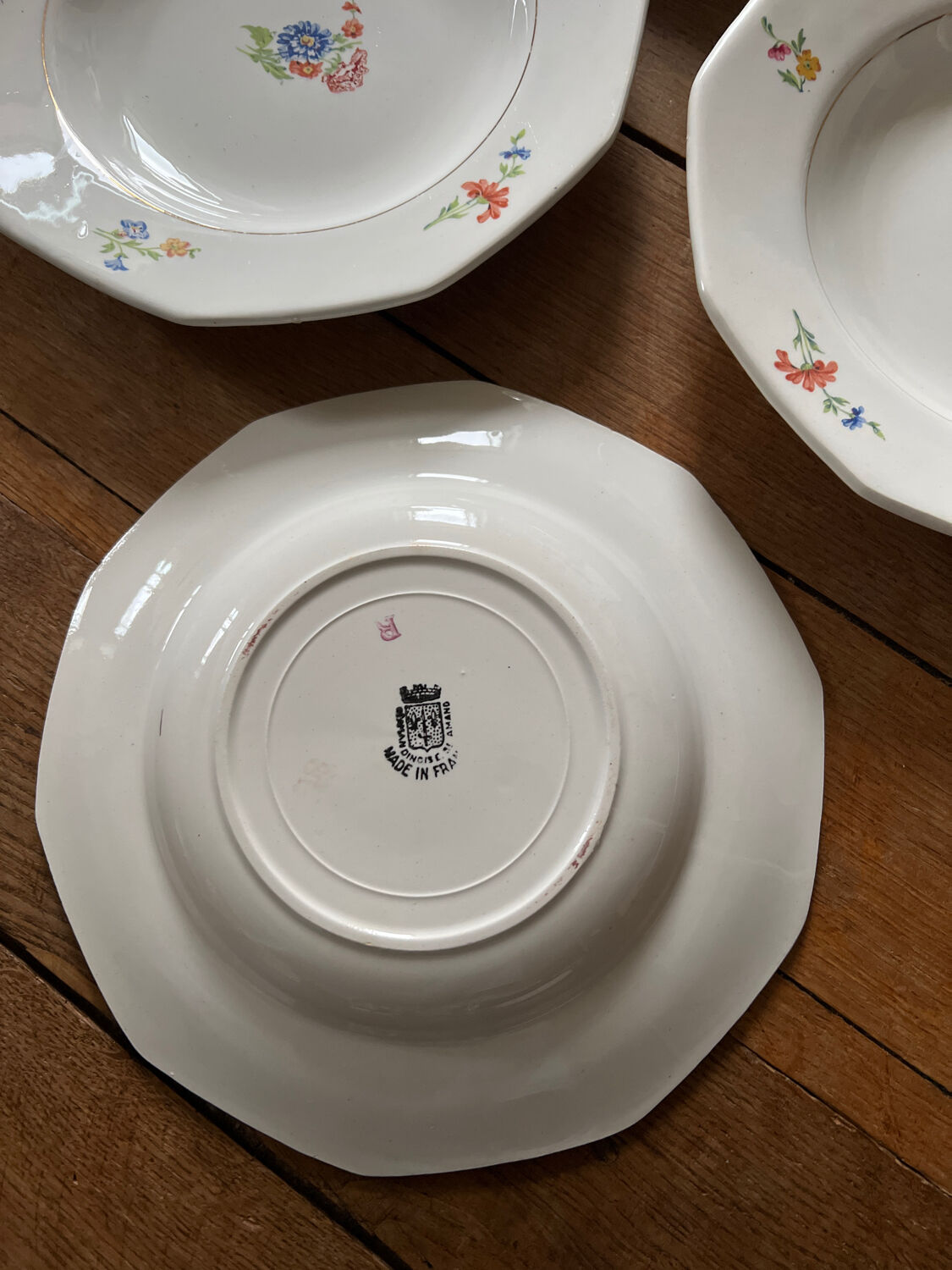 Hollow plates St Amand