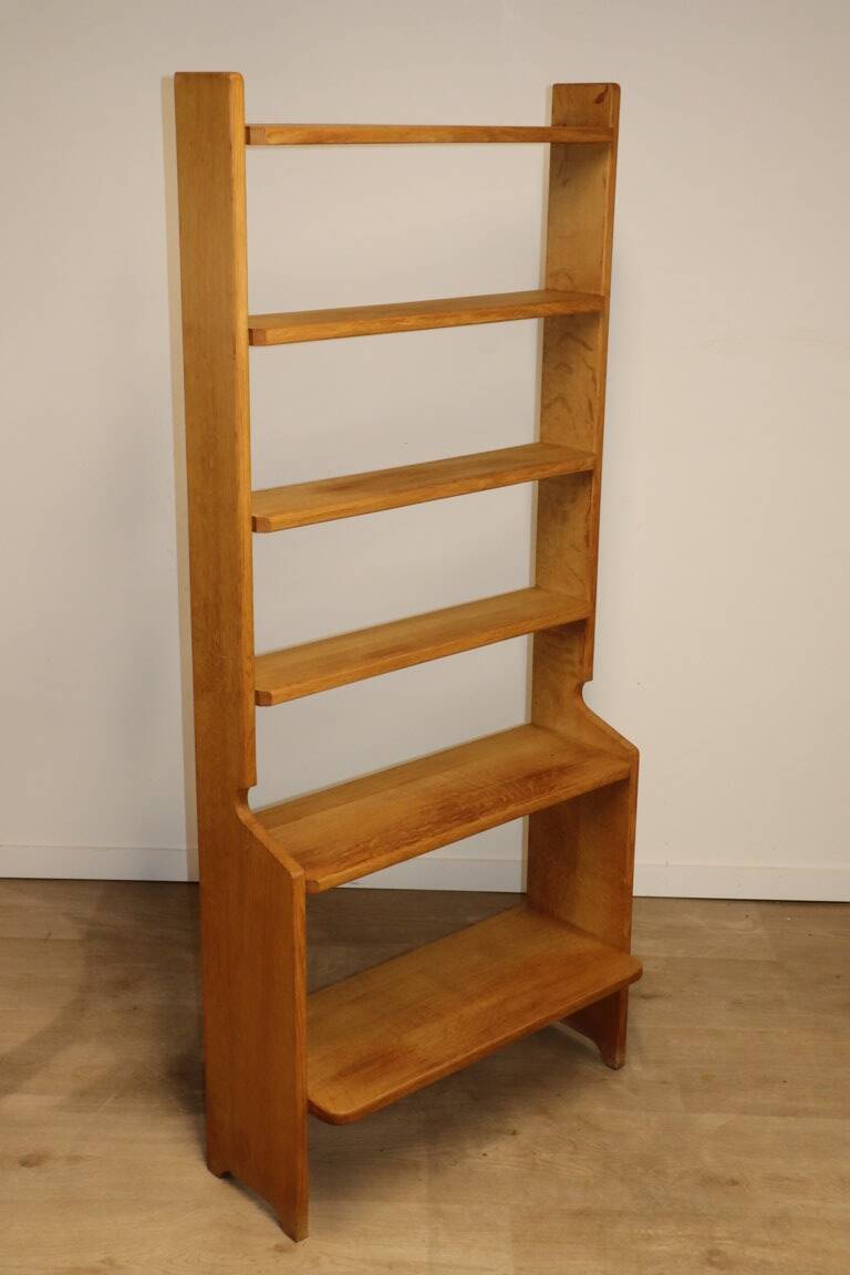 Guillerme and Chambron bookcase shelf in oak, 1960