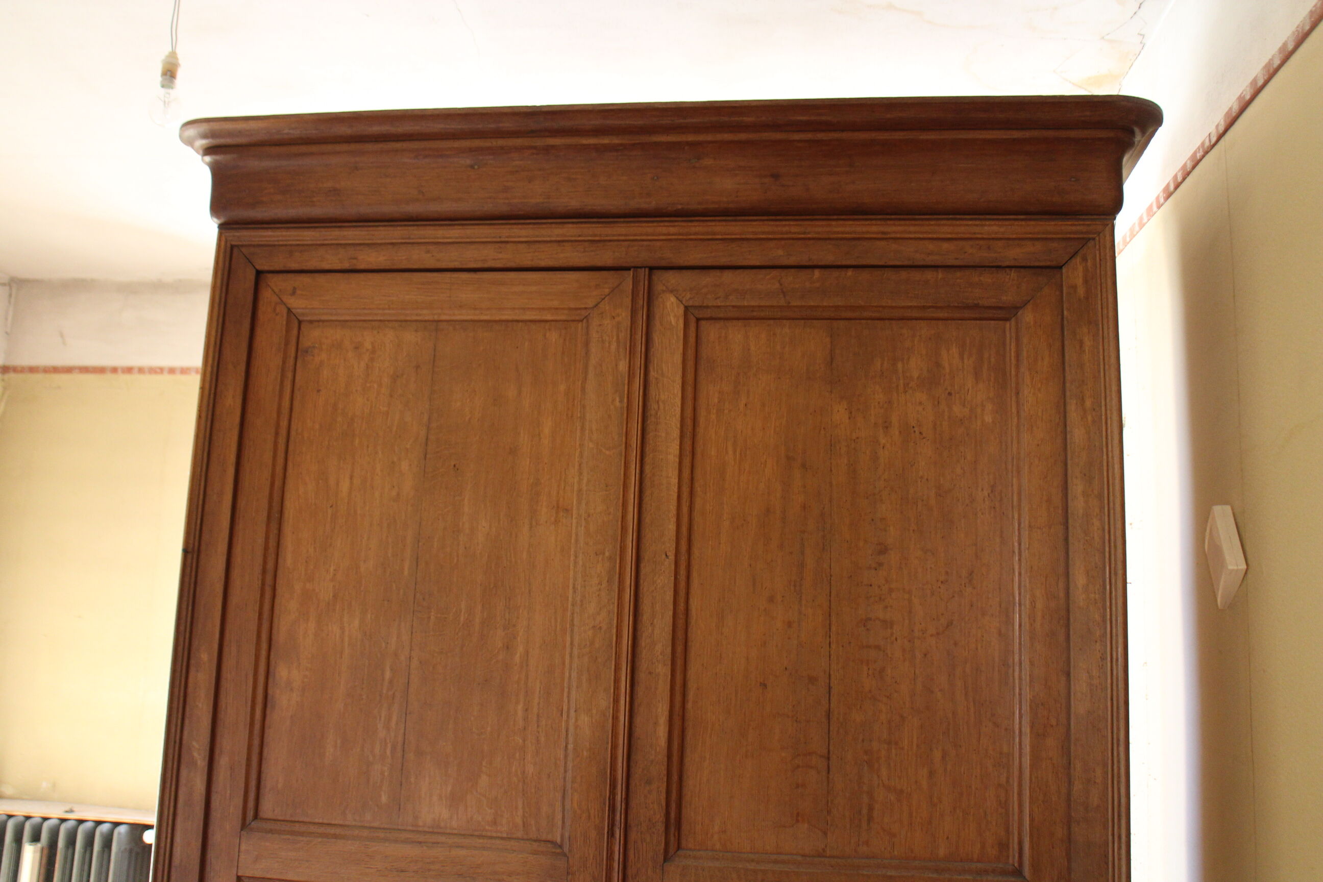 Armoire en chêne clair XIX ème