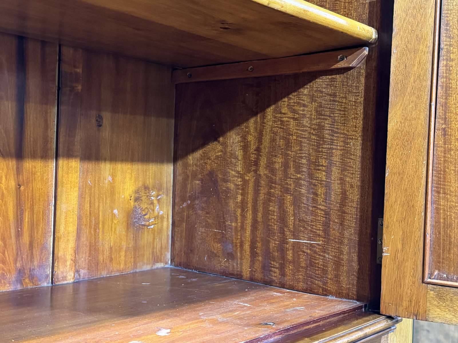 Armoire dressing anglaise en acajou 19ème