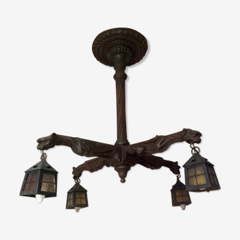 Lustre gargouilles néo gothique XIX e en bois sculpté abat jour lanternes