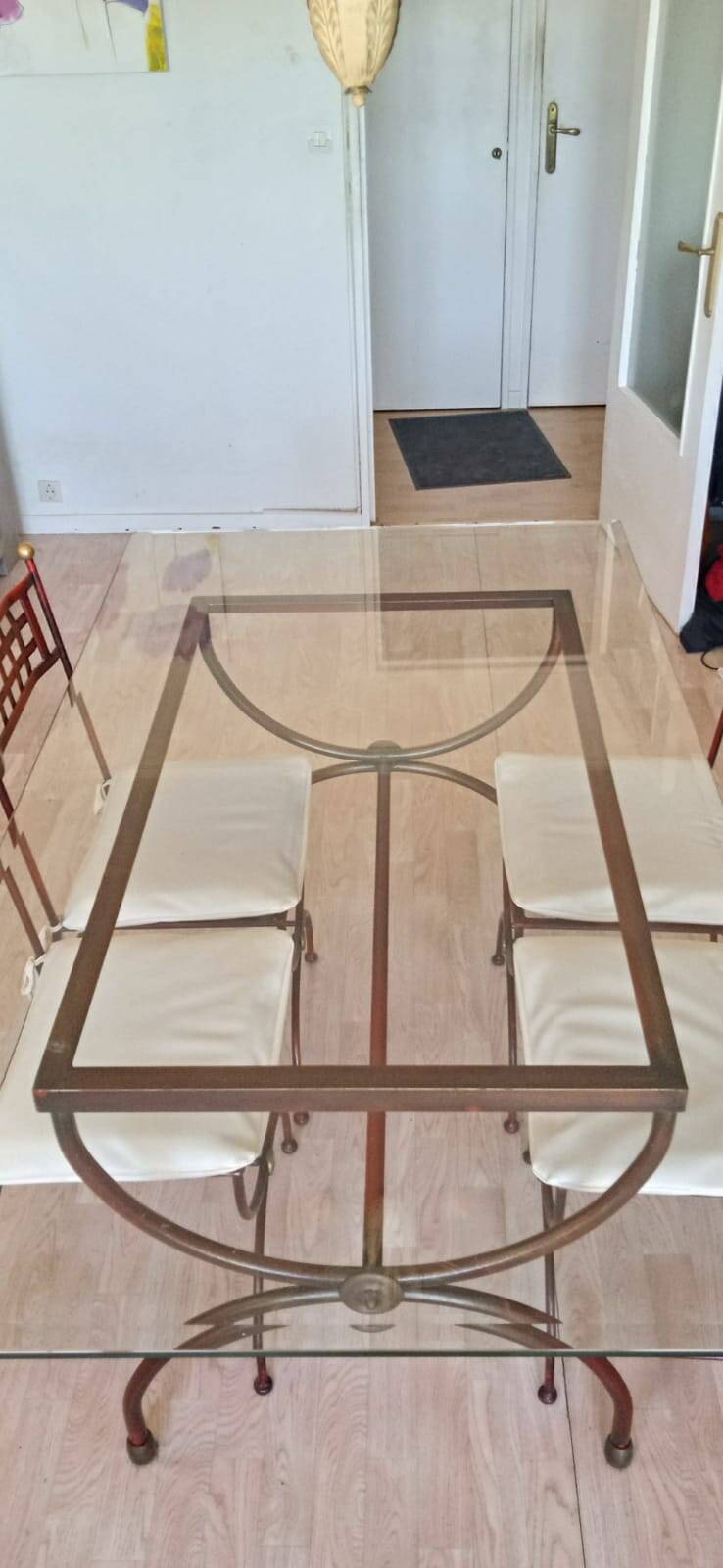 Table fer forgé et verre avec 4 chaises