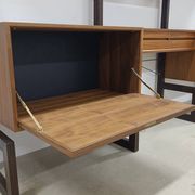 Systéme d'étagères modulables danois Royal System par Poul Cadovius
